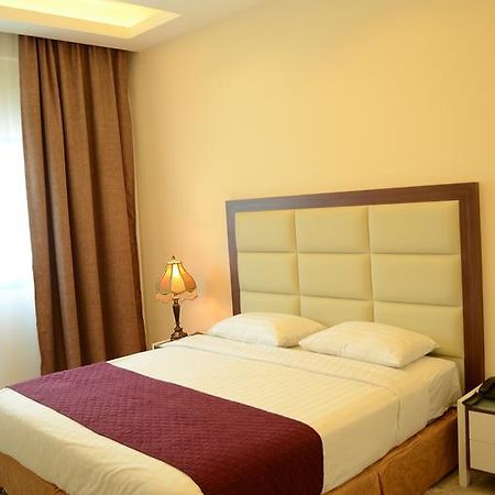 Arcadia Hotel Suites Sharjah Exteriör bild
