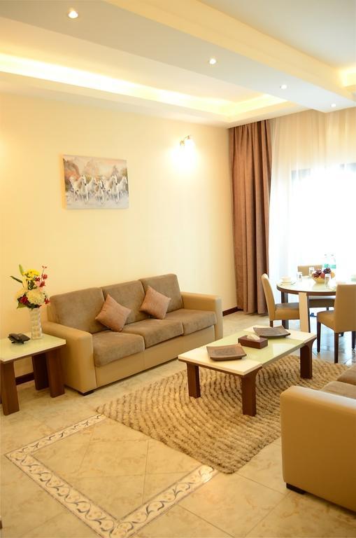 Arcadia Hotel Suites Sharjah Exteriör bild