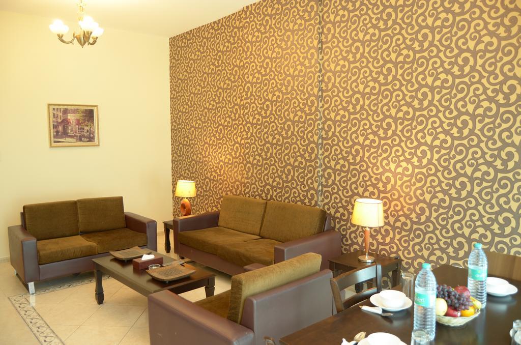 Arcadia Hotel Suites Sharjah Exteriör bild